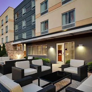 Fairfield & By Marriott Airport Hotel Columbus